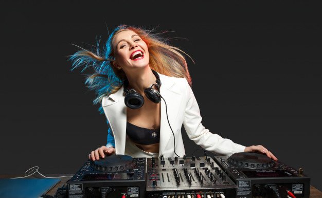 What is the Entertainer personality type (ESFP)?