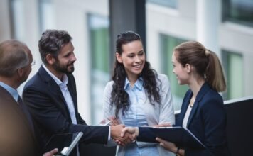 15 Steps On How To Welcome Your New Employees