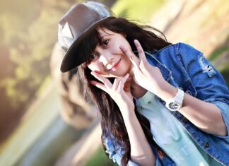 Dealing with Your Teenager and the Latest Fashion Trends