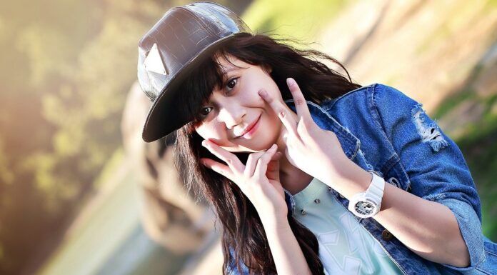 Dealing with Your Teenager and the Latest Fashion Trends